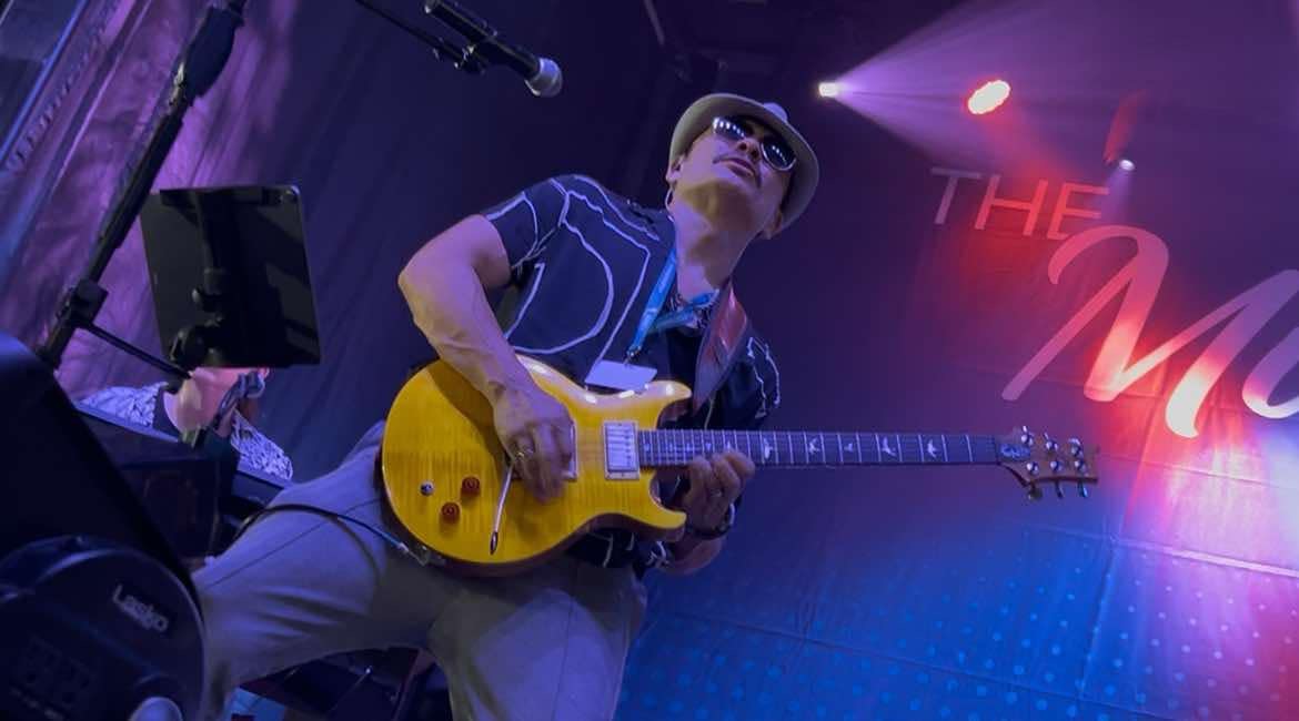 Yaleo - The Ultimate Santana Experience