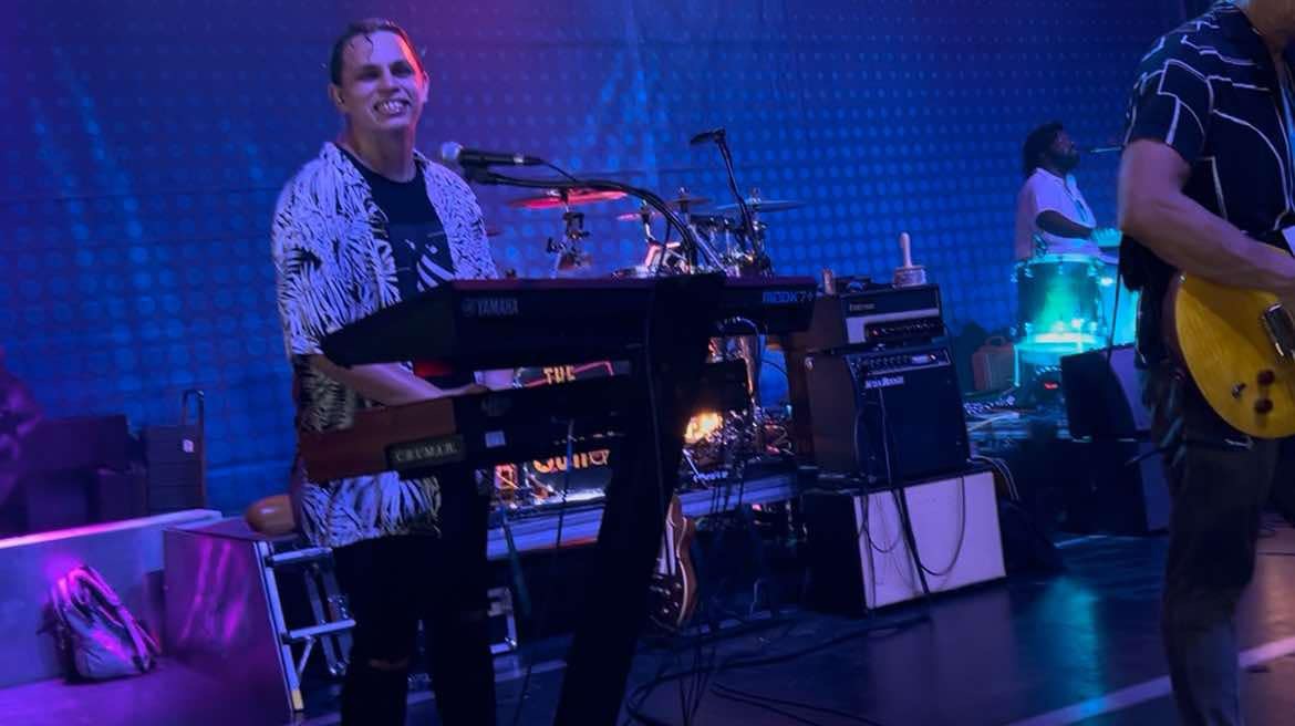 Yaleo - The Ultimate Santana Experience